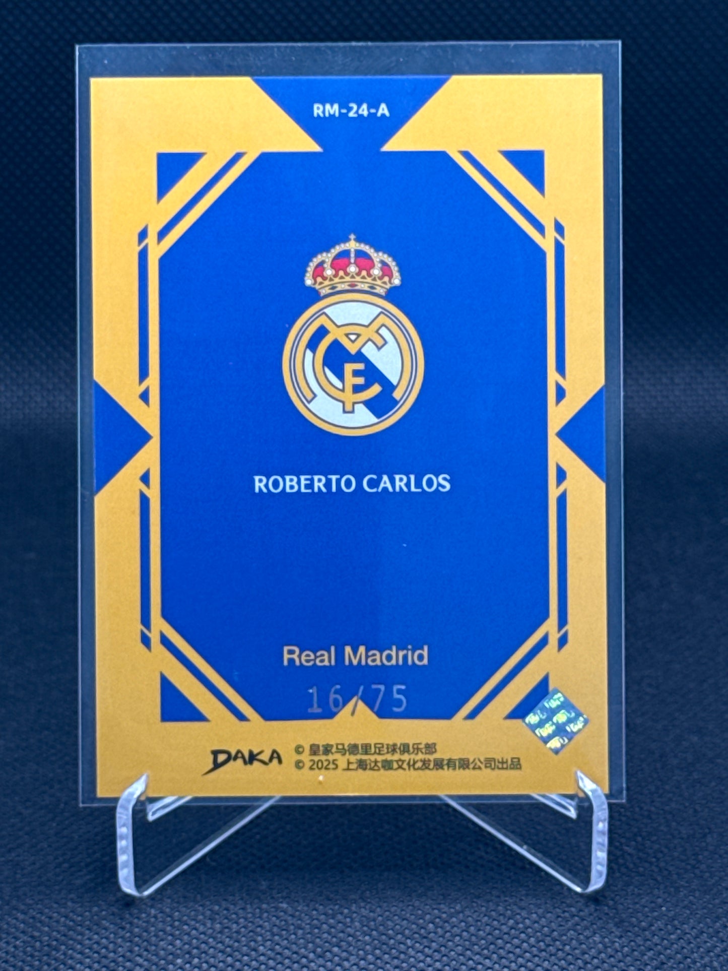 Roberto Carlos – Pink RayWave Refractor 16/75 – DAKA Real Madrid