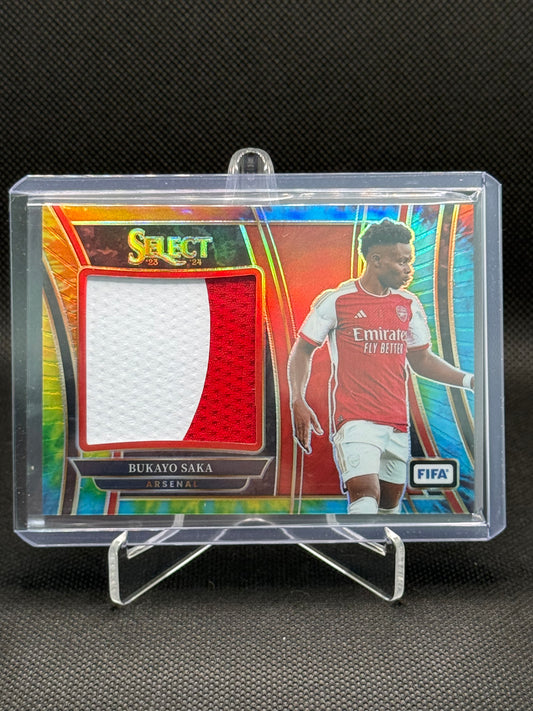 Bukayo Saka – Patch Card 08/25 – Panini Select Prizm