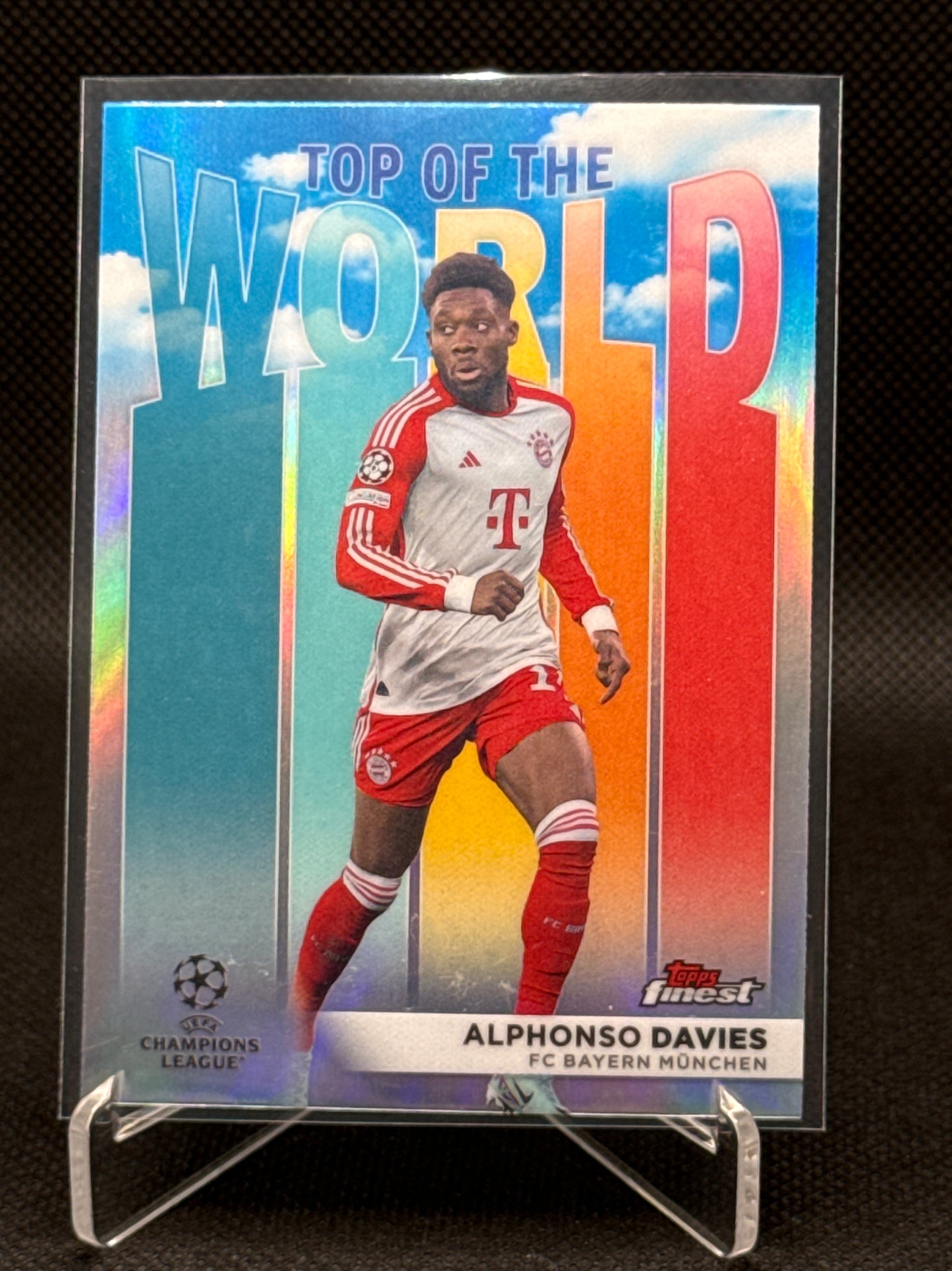 Alphonso Davies – Top Of The World – Topps Finest UC